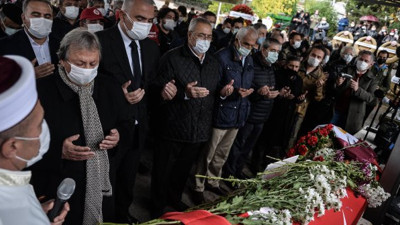 Timur Selçuk son yolculuğuna uğurlandı. Besteci, piyanist ve orkestra şefi hayata veda etti