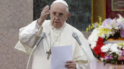 Papa'dan yapay zeka için ilginç dua isteği