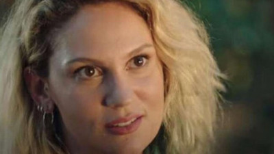 Farah Zeynep Abdullah küfreden takipçisine küfürle karşılık verdi