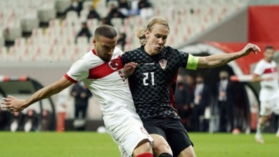 Türkiye ile Hırvatistan maçı sonrası endişe yarattı. Vida'nın korona virüs testi pozitif çıktı