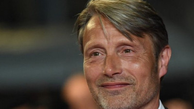 Mads Mikkelsen kimdir. Kaç yaşında. Ünlü oyuncu hangi filmde oynayacak