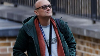 İngiltere Başbakanı Johnson’a danışman şoku