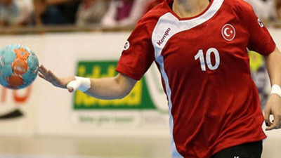 Milli takıma korona engeli, maçlar ertelendi