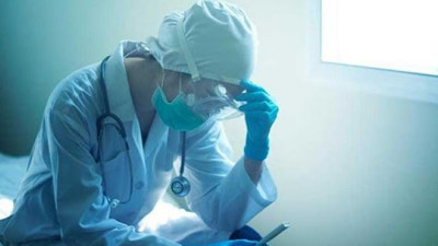 Sağlıkçıları zora sokacak çağrı, çalışmaya engel değilmiş, Sağlık Bakanlığı rehberi hatırlatıldı