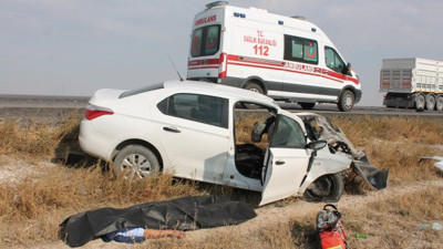 Aksaray'da otomobil ve TIR çarpıştı:1 ölü