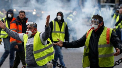 Fransa'da sarı yelekli alarmı