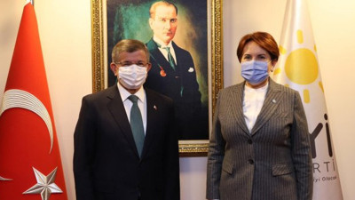 Akşener ve Davutoğlu'ndan sürpriz görüşme