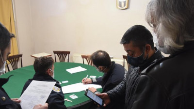 Kütahya'da hayatlarının en pahalı kumarını oynadılar. Ceplerinde hiç para kalmadı. Kumarbazların mesajı şaşırttı