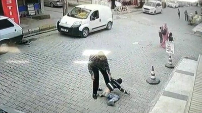 Şanlıurfa’da esnafın kaldırıp yere vurduğu çocuğun gerçek hikayesi ortaya çıktı