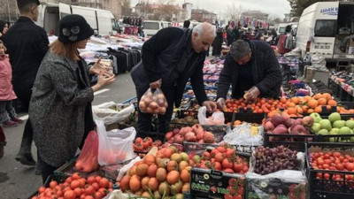 Vatandaşın 1 ay geçinecek birikimi yok. Hangi partiden olursa olsun sonuç aynı