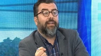 Fenerbahçe'ye verilen penaltıya hasta Fenerli Emre Bol bile isyan etti. VAR'a göre mi, pandemiye göre mi penaltı siz karar verin