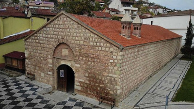 Tarihi “Taşhan” yeniden ticaret merkezi oluyor