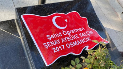 Şehit öğretmen Şenay Aybüke Yalçın mezarı başında anıldı