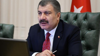 Fahrettin Koca, Sağlık camiamıza hayırlı olsun diyerek paylaştı. 12 bin sağlık personeli alınacak