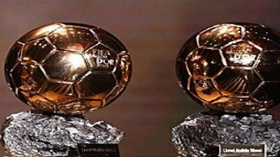 12. kez yılın futbolcusu seçildi