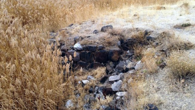 2 bin 750 yıllık tarih sular çekilince ortaya çıktı. Fotoğrafçı şans eseri fark etti. Sular ile arasında 50 metre var