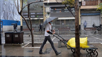 İran'da son 24 saatte koronadan 469 kişi hayatını kaybetti