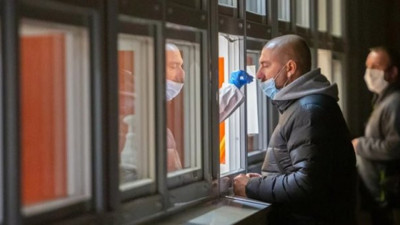 Türk profesör korona virüste felakete götürecek gerçeği duyurdu. Korona virüs test sonucu negatif çıkanlar için endişe veren açıklama