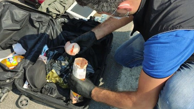 Mersin'de valizden çıkanlar şok etti. 7 parçaya bölünmüş halde bulundu