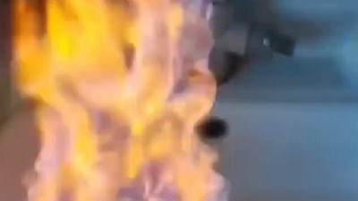 Musluktan akan su cayır cayır alev aldı. 'Tuhaf bir durum’ diyerek açıkladılar kimse ne olduğuna anlam veremedi