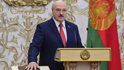 Lukaşenko: Yeni anayasa ile artık cumhurbaşkanı olarak çalışmayacağım