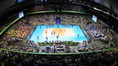 Voleybolda Ziraat Bankkart – Arkas Spor maçı koronadan ertelendi