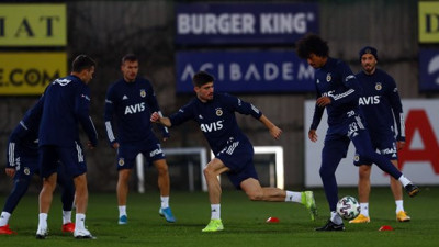 Fenerbahçe, Beşiktaş derbisi için kampa girdi