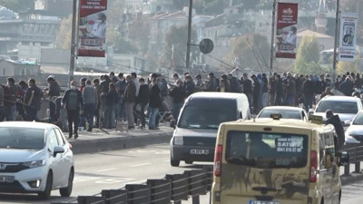 Galata’da korkutan görüntüler, tedbirler hiçe sayıldı