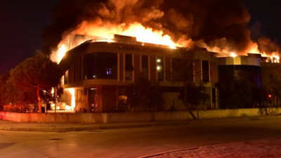 İzmir Organize Sanayi Bölgesinde yangın