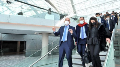 Bakan Ersoy, yeni CSO binasını medya temsilcilerine tanıttı