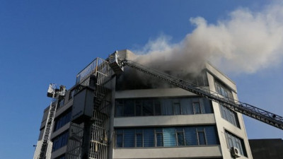 Küçükçekmece'de tekstil atölyesinde korkutan yangın