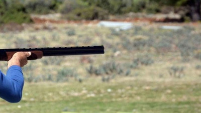 Kaçak avlanan avcı yakalanmamak için milli parklar görevlilerine ateş açtı