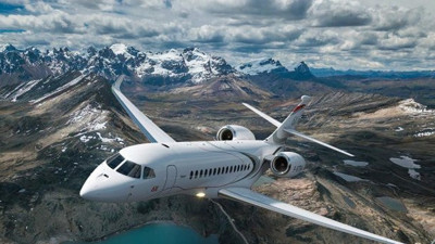 Dassault’un 47 milyon dolarlık özel jetini Türkiye’den ilk sipariş eden isim Mehmet Cengiz oldu, jet İstanbul’dan New York’a direkt uçabiliyor