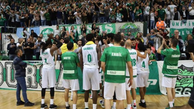 Anadolu Efes maçına korona virüs engeli