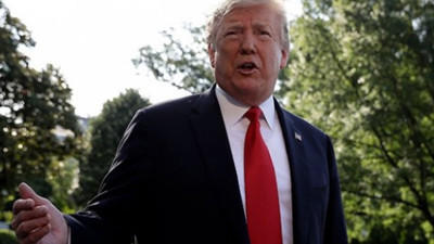 Trump'tan aşı konusunda FDA'ya kaplumbağa benzetmesi