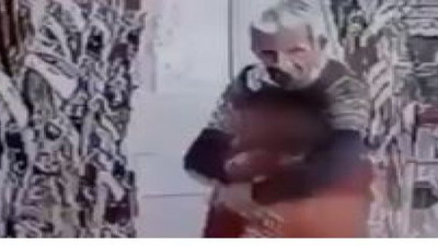 Esenler'deki markette büyük rezalet gerçekleştirmişti. İğrenç adam gözaltına alındı