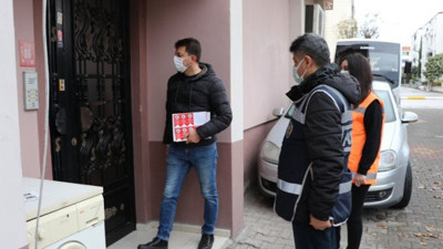 Balıkesir’de izolasyonlu evlere uyarı notu asıldı