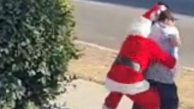 Noel Baba ve Elf hırsız avında, kameralara böyle yansıdı