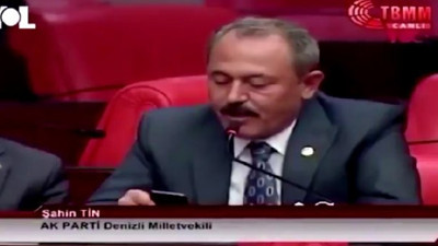"Kuru ekmek yiyorlarsa karınları toktur" diyen AKP'li Şahin Tin kendini bu sözlerle savundu
