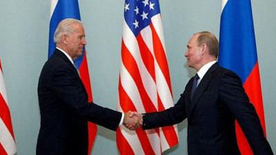 Vladimir Putin'den Joe Biden'a ilk mesaj