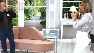 Esra Erol'dan ağlayarak yardım istedi. Eşim benden çok onu seviyor dedi