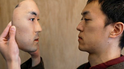 3 bin TL’ye yüzlerini satıyorlar, gerçek yüz maskeleri