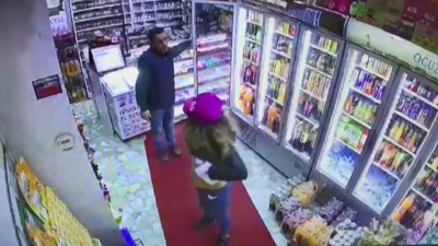 Önce büfe sahibini sonra kendini soydu, güvenlik kameraları anbean kaydetti