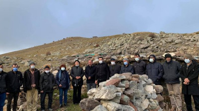 Koca bir köy bunun için direniyor. Yetkililere seslendiler