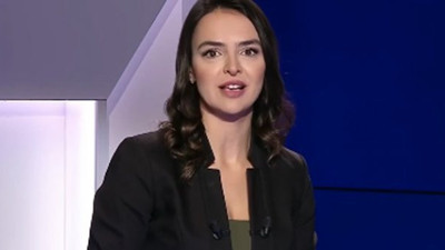 Kadın spiker Sergen Yalçın’dan X diye bahsedince Beşiktaş taraftarını ayağa kaldırdı. Nikah şahidi Fatih Terim’di. Karagümrük-Galatasaray maçını yorumladı