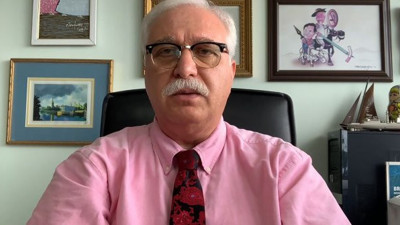 Bilim Kurulu Üyesi Tevfik Özlü biraz daha dişimizi sıkalım diyerek uyardı. Normale dönüş tarihini açıkladı