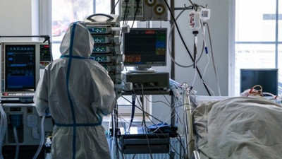 ABD'de koronadan ölenlerin sayısı 325 bine yaklaştı