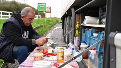 Türk şoförler Tırda kahvaltı yaptı İngilizler hayran kaldı