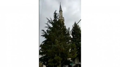 İnşallah bu anonsu yapan imamı görevden almazlar