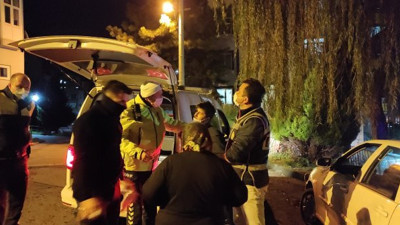 Anne yüreği dayanmadı. Hüngür hüngür ağladı